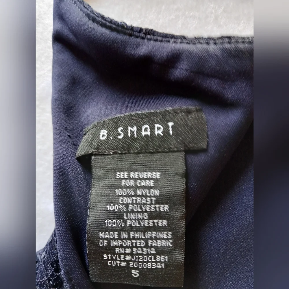 B. Smart dress - Picture 3 of 3